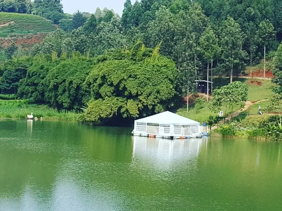 photo of the dam redhill near tigoni