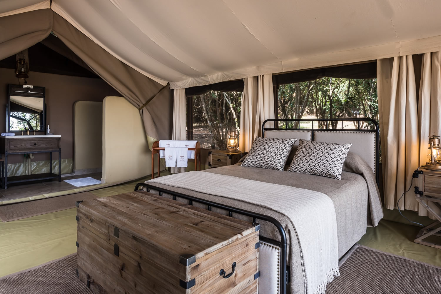 Entim mara camp bed